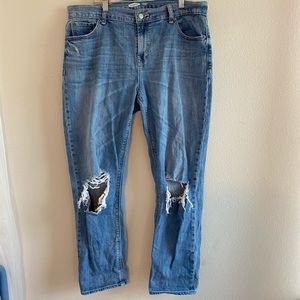 Old Navy Mid Rise Boyfriend Jeans distressed